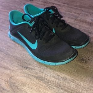 Nike Free 4.0 V3 Black Suede with Blue